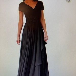 A line v-neck lace black dress